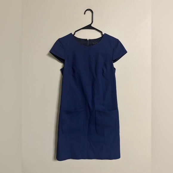 Theory Dresses & Skirts - Theory Corta Irvona Cap Sleeve Sheath Mini Dress Navy Blue Size 6 Pockets